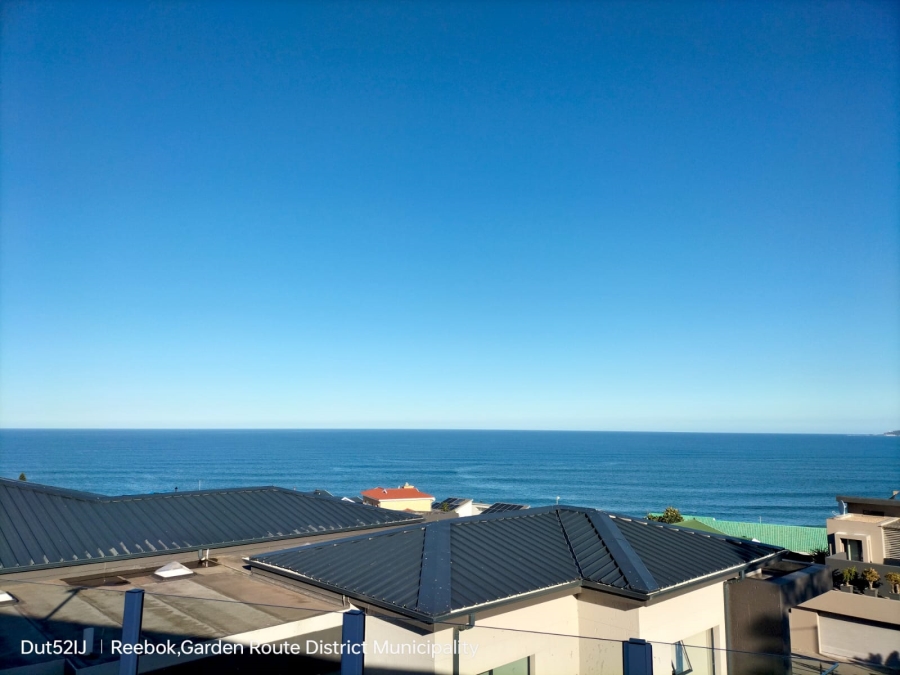 6 Bedroom Property for Sale in Reebok Western Cape
